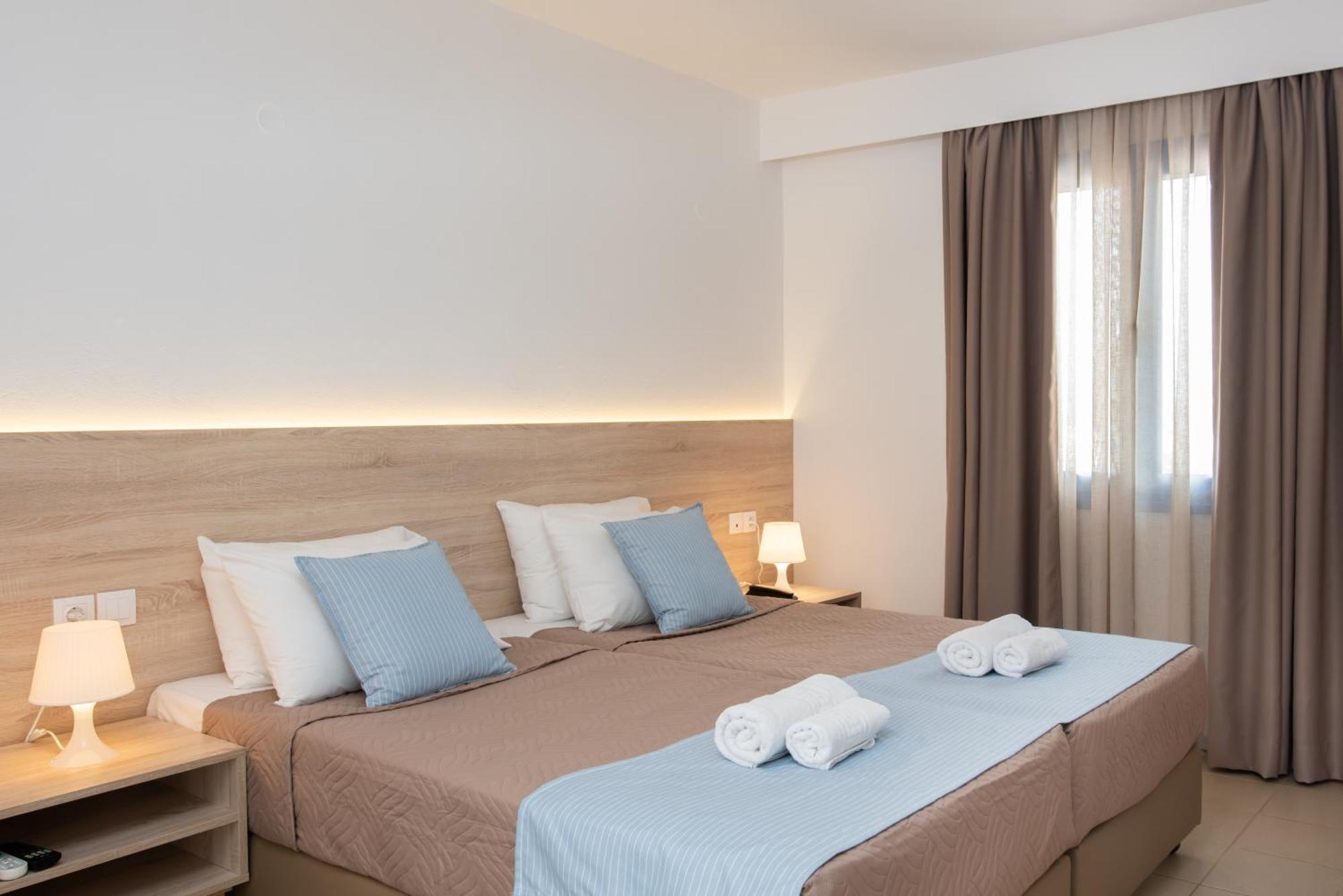 Hotel Sunshine Village 4*